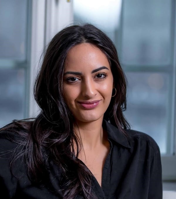Negin Azimi_porträtt-1